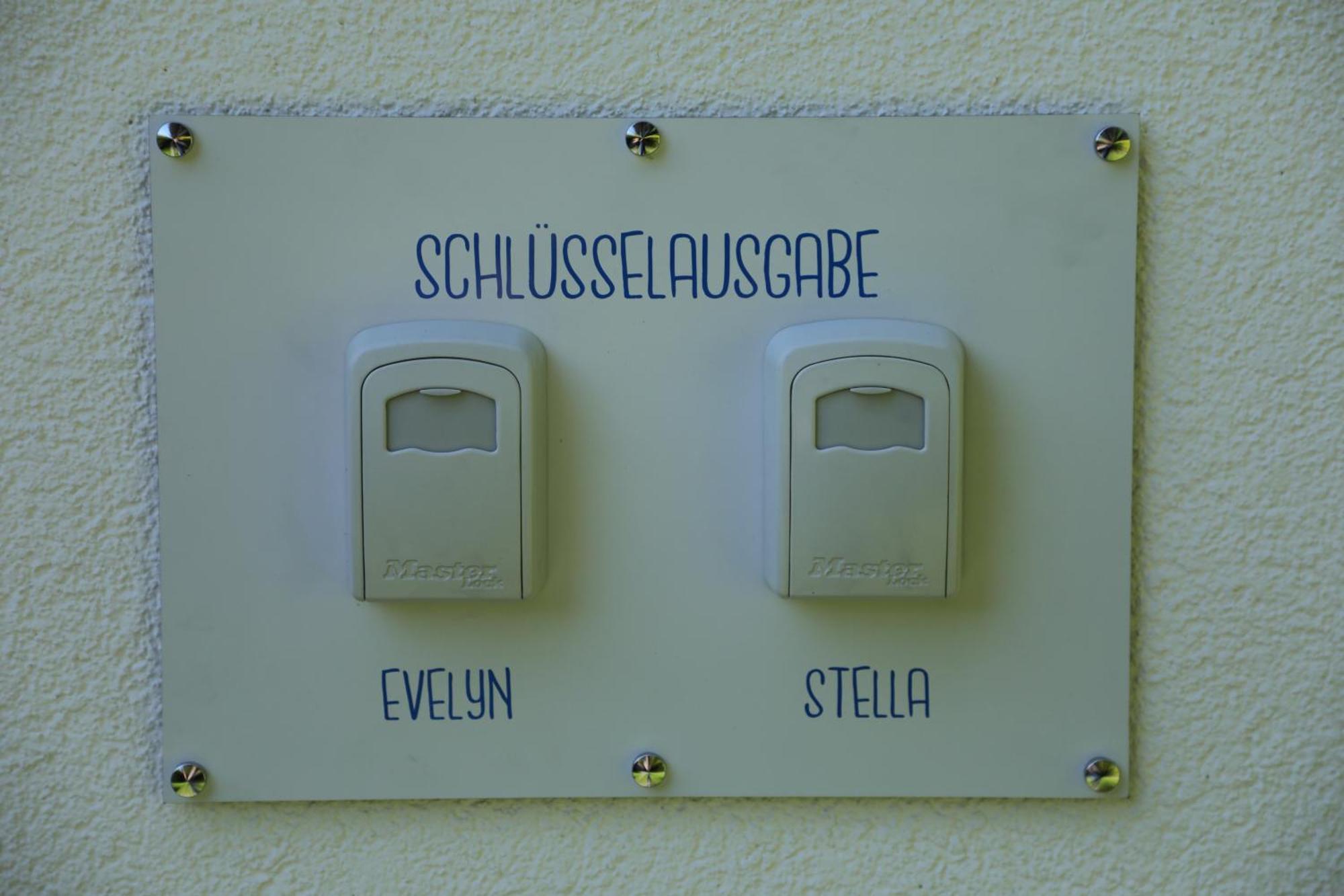 Eine Sehr Gemuetliche Dachgeschoss Ferienwohnung Ihlow  Bagian luar foto