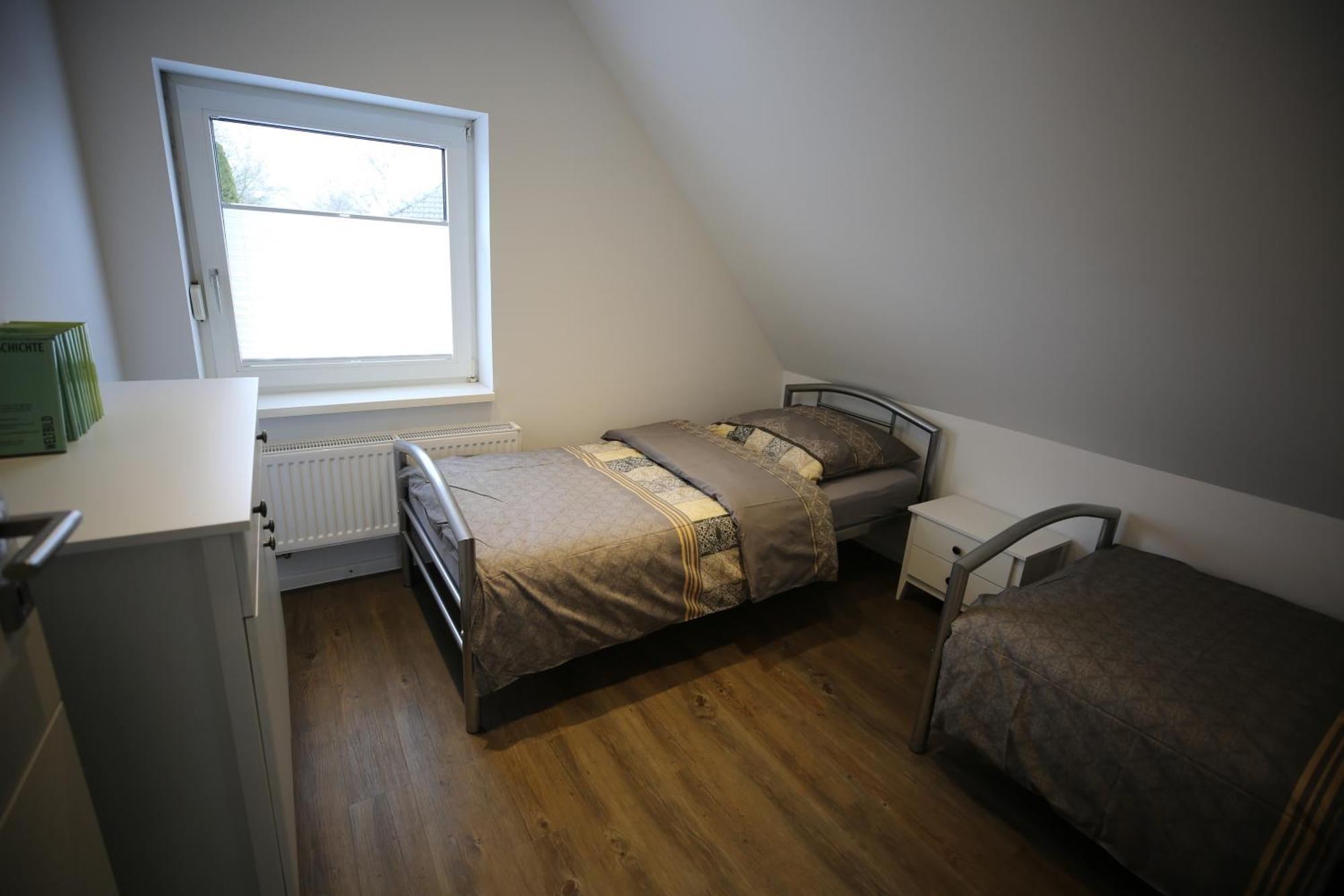 Eine Sehr Gemuetliche Dachgeschoss Ferienwohnung Ihlow  Bagian luar foto