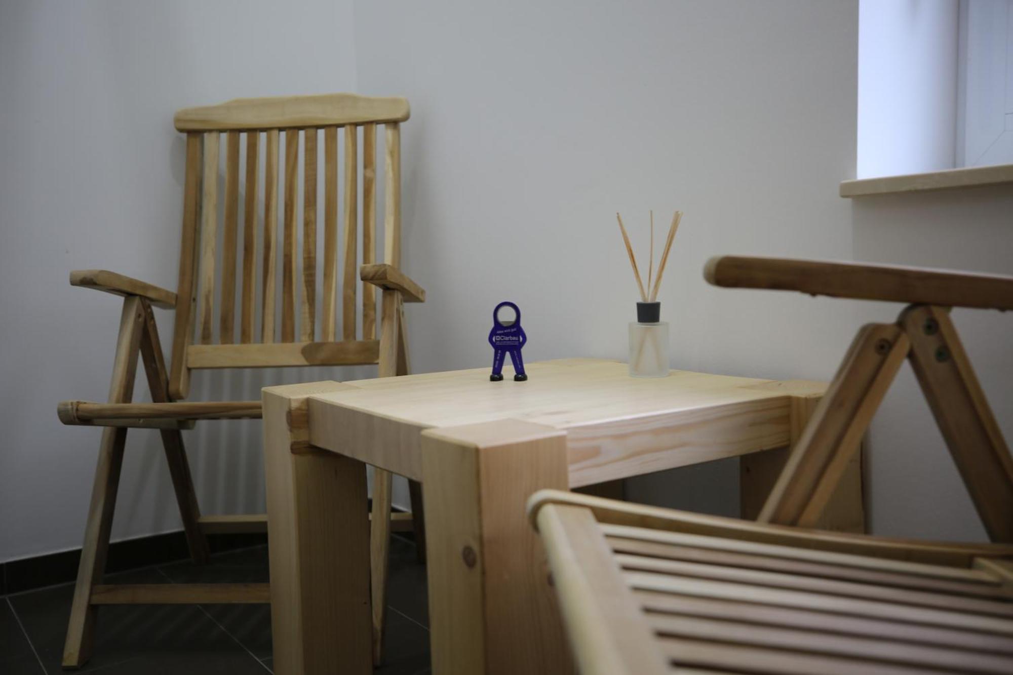 Eine Sehr Gemuetliche Dachgeschoss Ferienwohnung Ihlow  Bagian luar foto