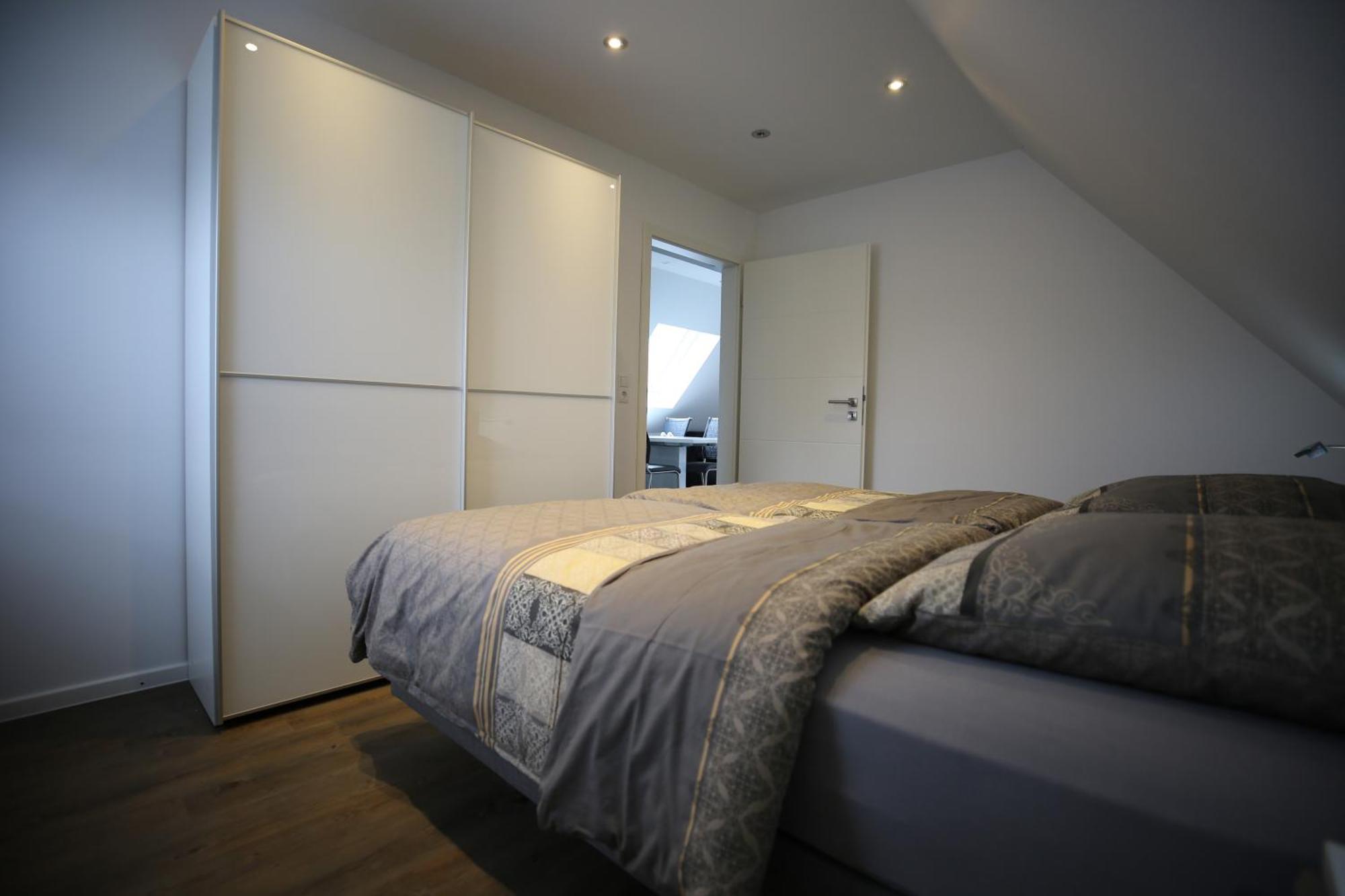 Eine Sehr Gemuetliche Dachgeschoss Ferienwohnung Ihlow  Bagian luar foto